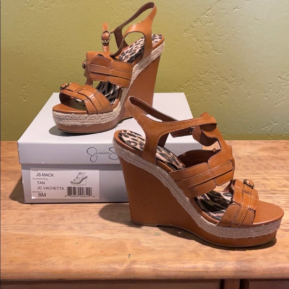 Jessica Simpson Mack - Size 8